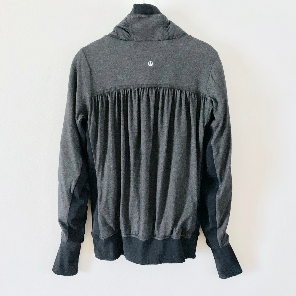 Lululemon Ruched Reversible Jacket 4 - Picture 7 of 8